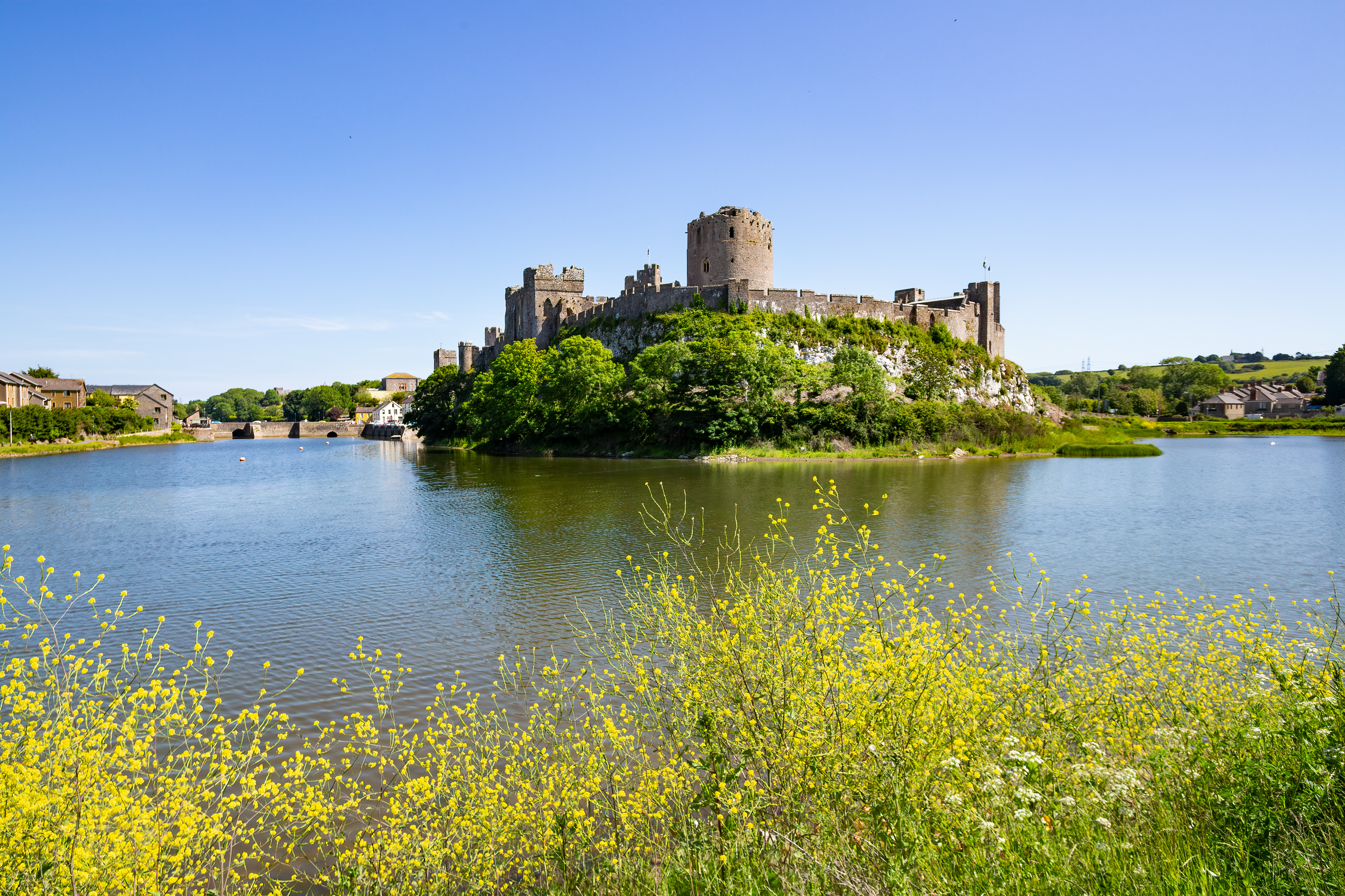 Top 5 Castles In Pembrokeshire | Castles In Wales | Coastal Cottages Of ...